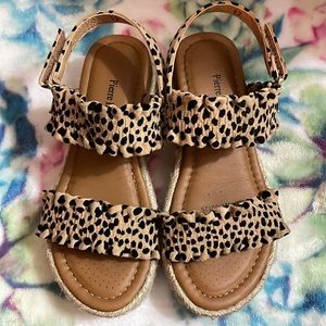 Kids sandals